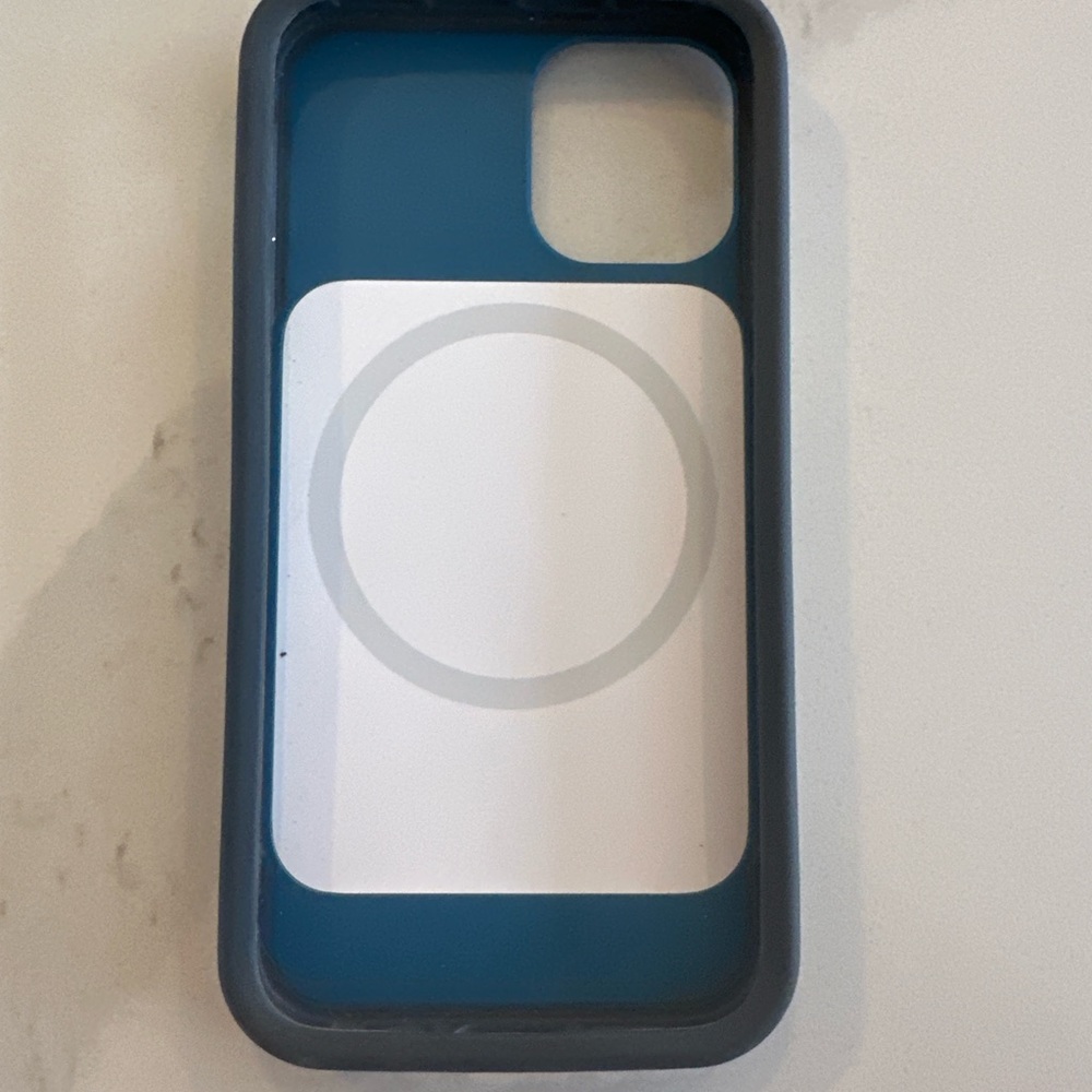 Apple Screen Protector with Installation Kit - Picture 16 of 16